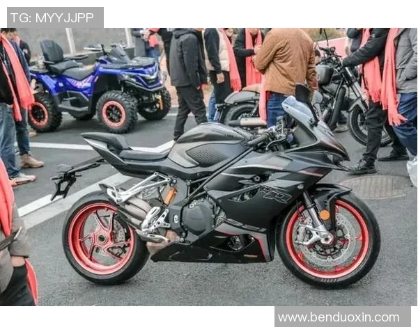 深圳篮球队速度创新高引领联赛新潮流展现卓越实力 深圳篮球队速度创新高引领联赛新潮流展现卓越实力