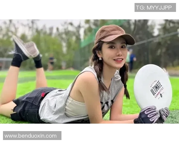 美娜对足球明星的热爱与追逐背后的故事与情感探讨